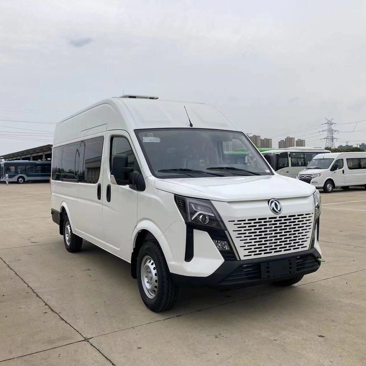 15-18 Seats Gasoline and diesel Mini Van Bus Factory Price for Sale